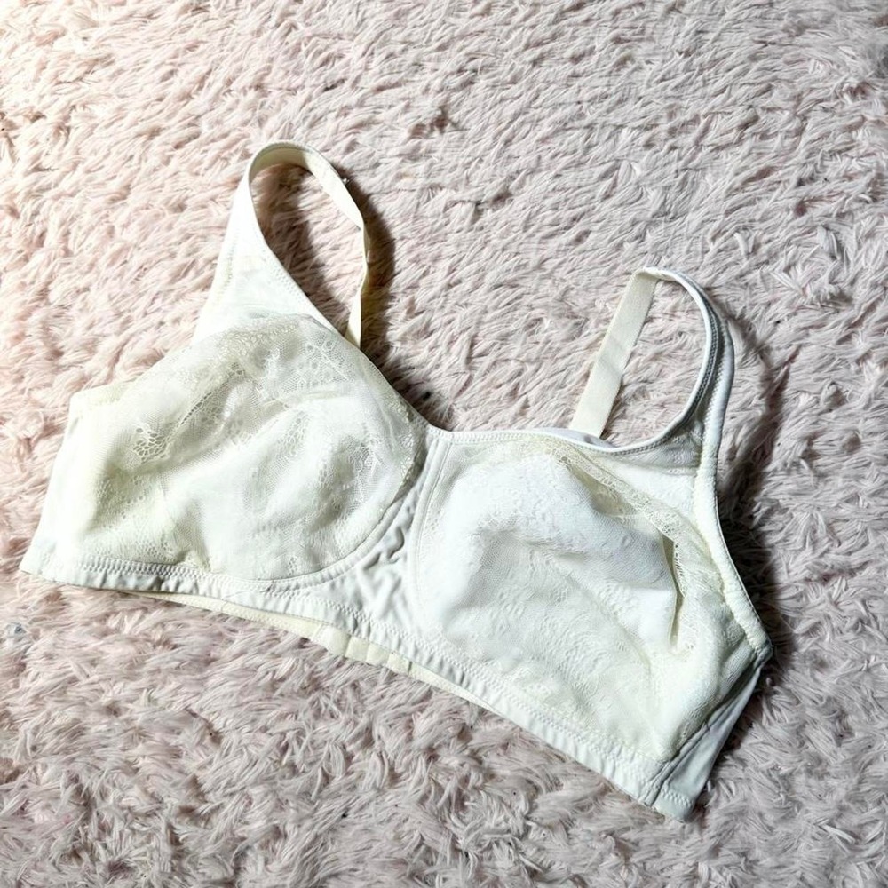 White Lace Feminine Full Coverage Wire Free Modest Soft Cup Bra Womens 44D Angel